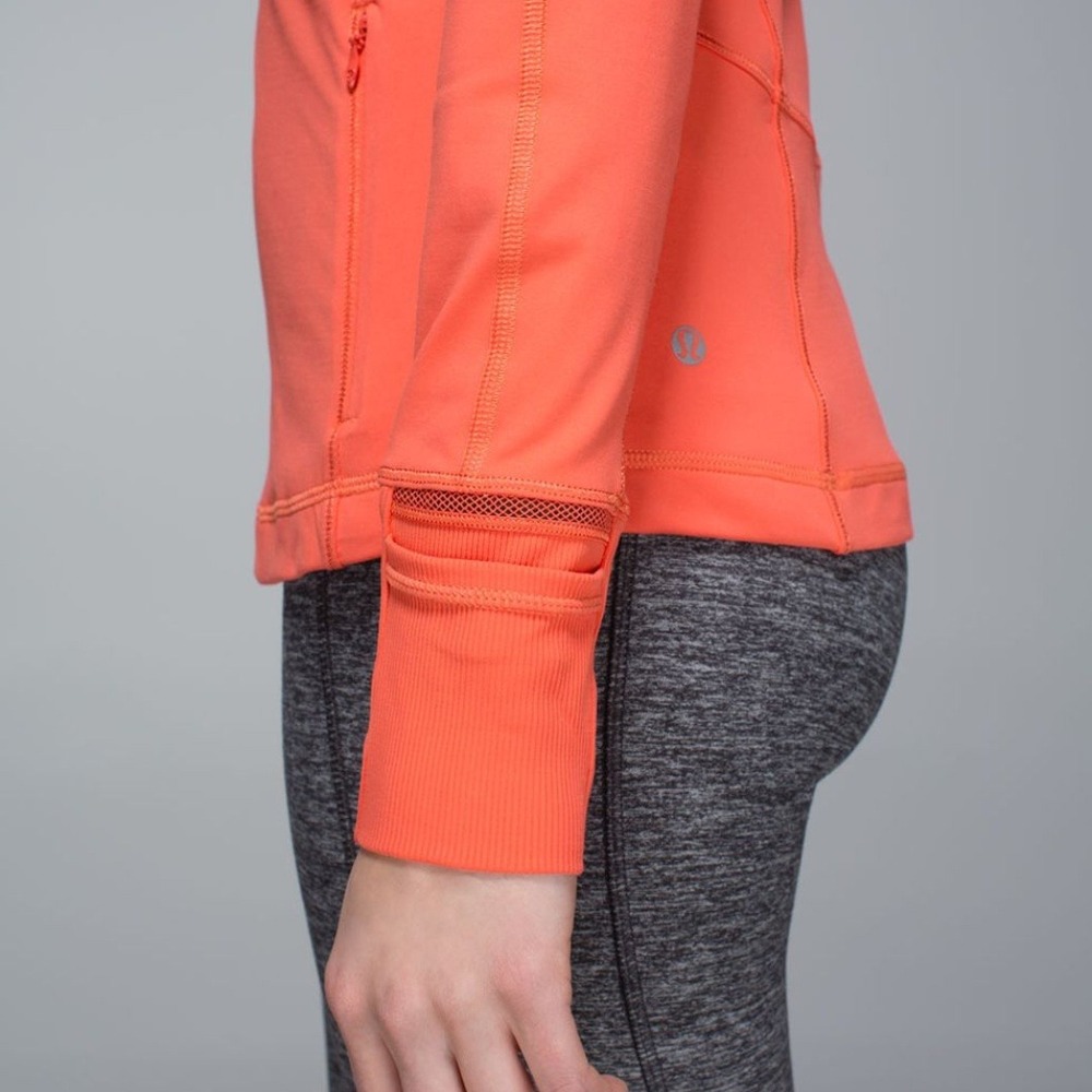 Lululemon | Race With Grace 1/2 Zip II Base Layer Athletic Jacket in Atomic Red - Picture 4 of 10
